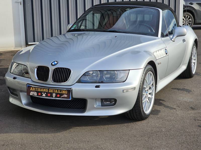 BMW Z3 : Polissage et traitement céramique GTECHNIQ CRYSTAL SERUM ULTRA proche Strasbourg 67.