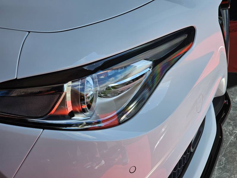 Alfa Romeo Giulia : polissage et traitement céramique GTECHNIQ Crystal Serum Light