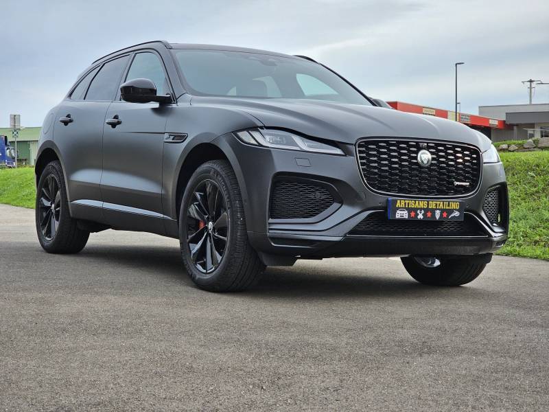 JAGUAR F-PACE :Pose de protection de film PPF Une métamorphose mate réussie par Artisans Detailing