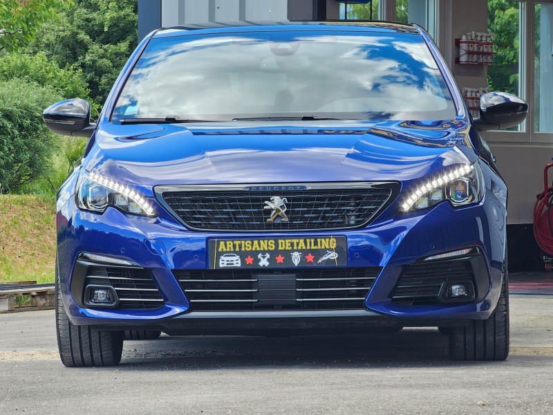 Polissage et traitement céramique sur Peugeot 308 bleu magnetic à Epfig 67