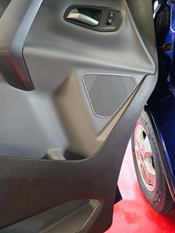 Nettoyage d'un utilitaire Ford transit à Epfig 67