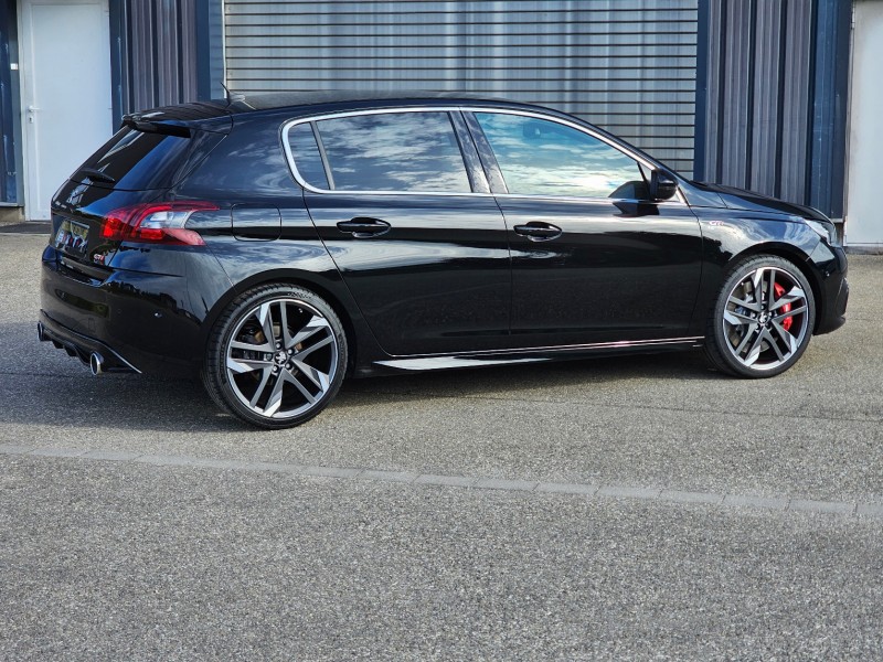 Polissage et traitement céramique sur Peugeot 308GTI noir proche Obernai 67