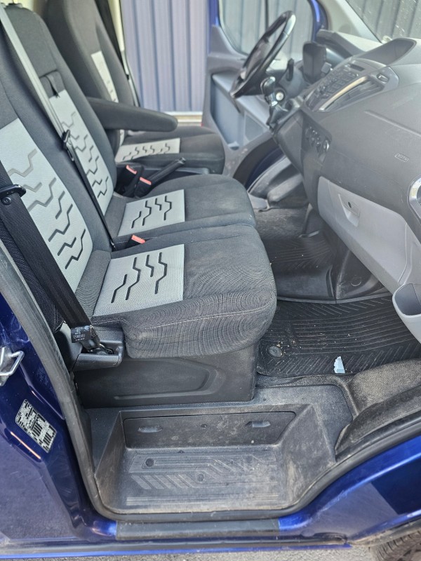 Nettoyage d'un utilitaire Ford transit à Epfig 67