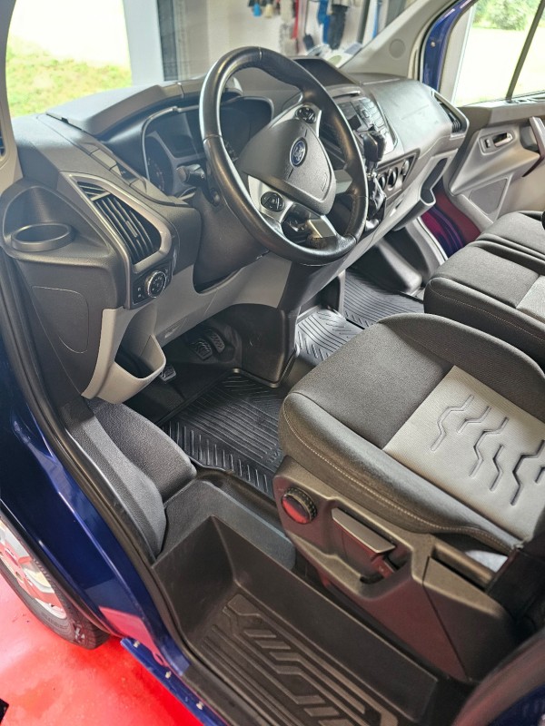 Nettoyage d'un utilitaire Ford transit à Epfig 67