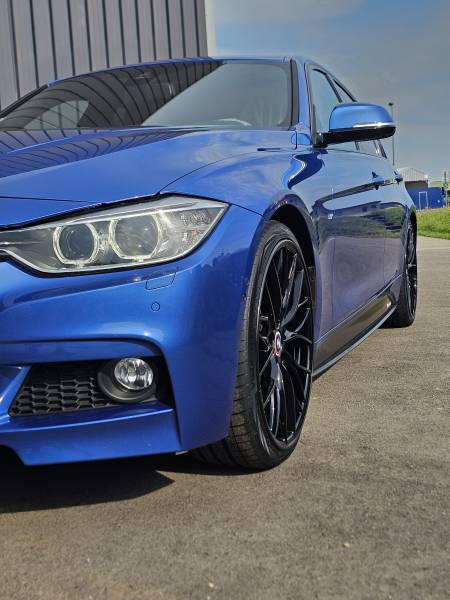 BMW avec protections jantes alloygator installées à Starbourg