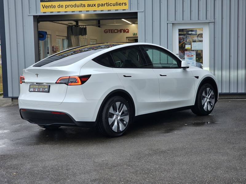 Traitement céramique Gtechniq sur cette Tesla model Y neuve à Scherwiller vers Sélestat 67