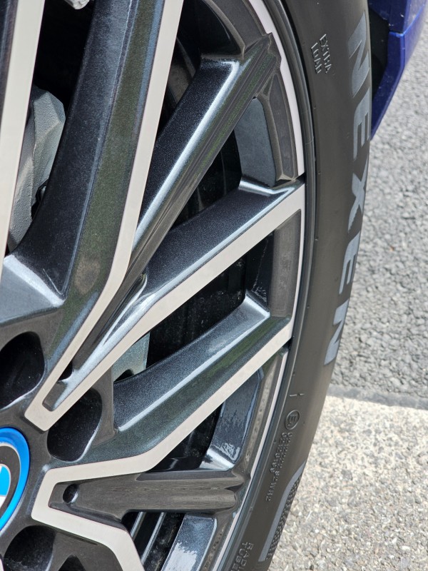 Protection pour jantes de BMW électrique neuve avec Alloygator vers Obernai 67