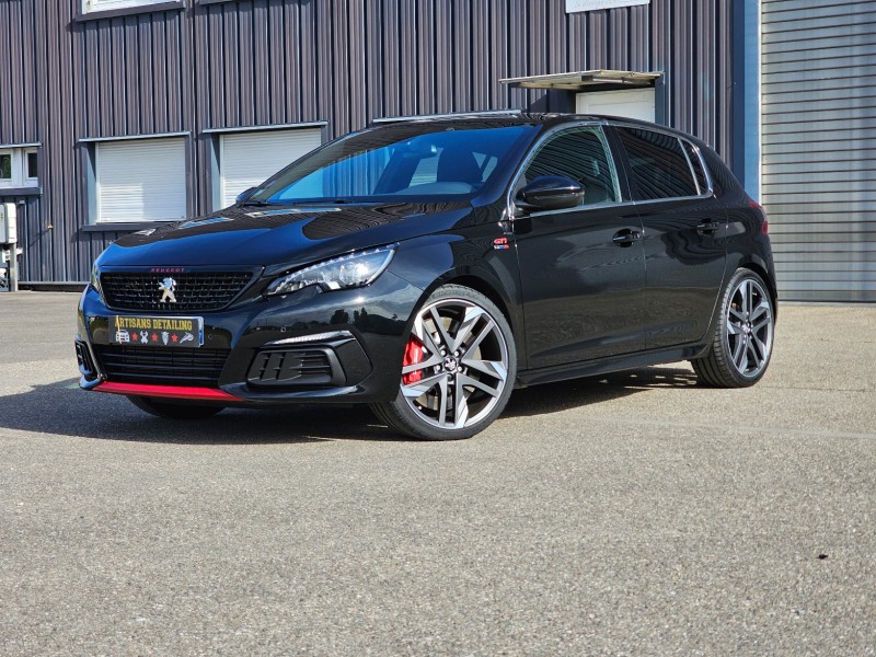 Polissage et traitement céramique sur Peugeot 308GTI noir proche Obernai 67