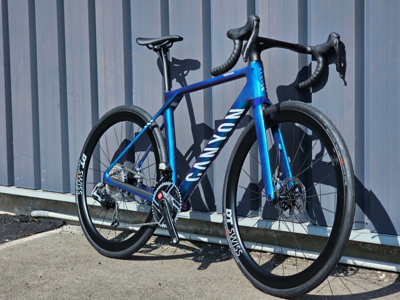 Pose de film de protection XPEL et traitement céramique GTECHNIQ sur vélo de route Canyon proche Sélestat 67