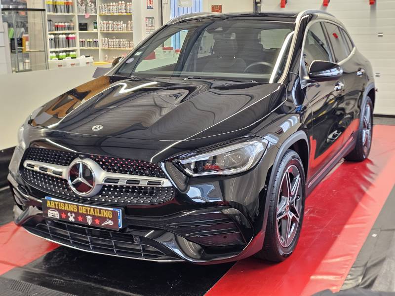 Polissage et pose d’un traitement de protection céramique professionnel GTECHNIQ sur un SUV Mercedes GLA vers Obernai 67